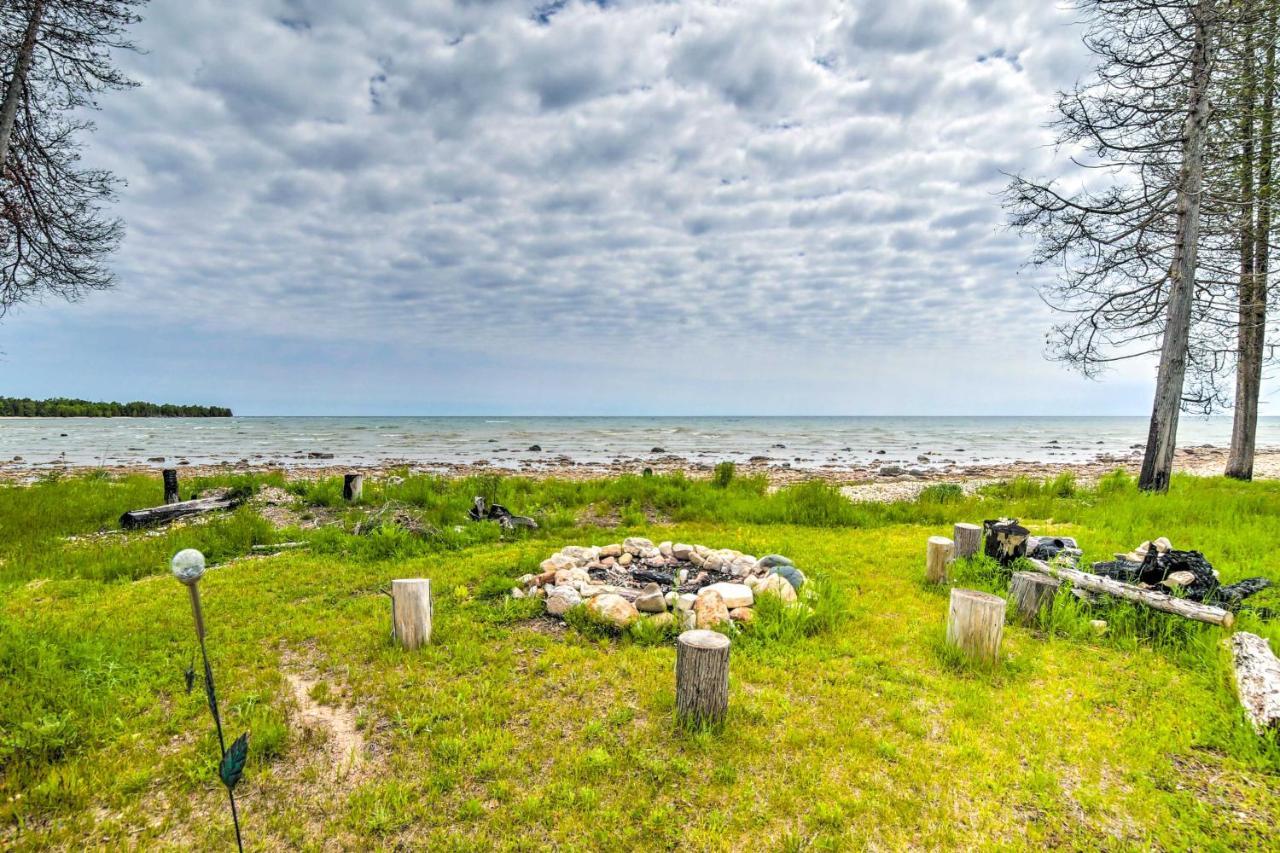 Secluded Lake Michigan Home Private Fire Pit Manistique Bagian luar foto