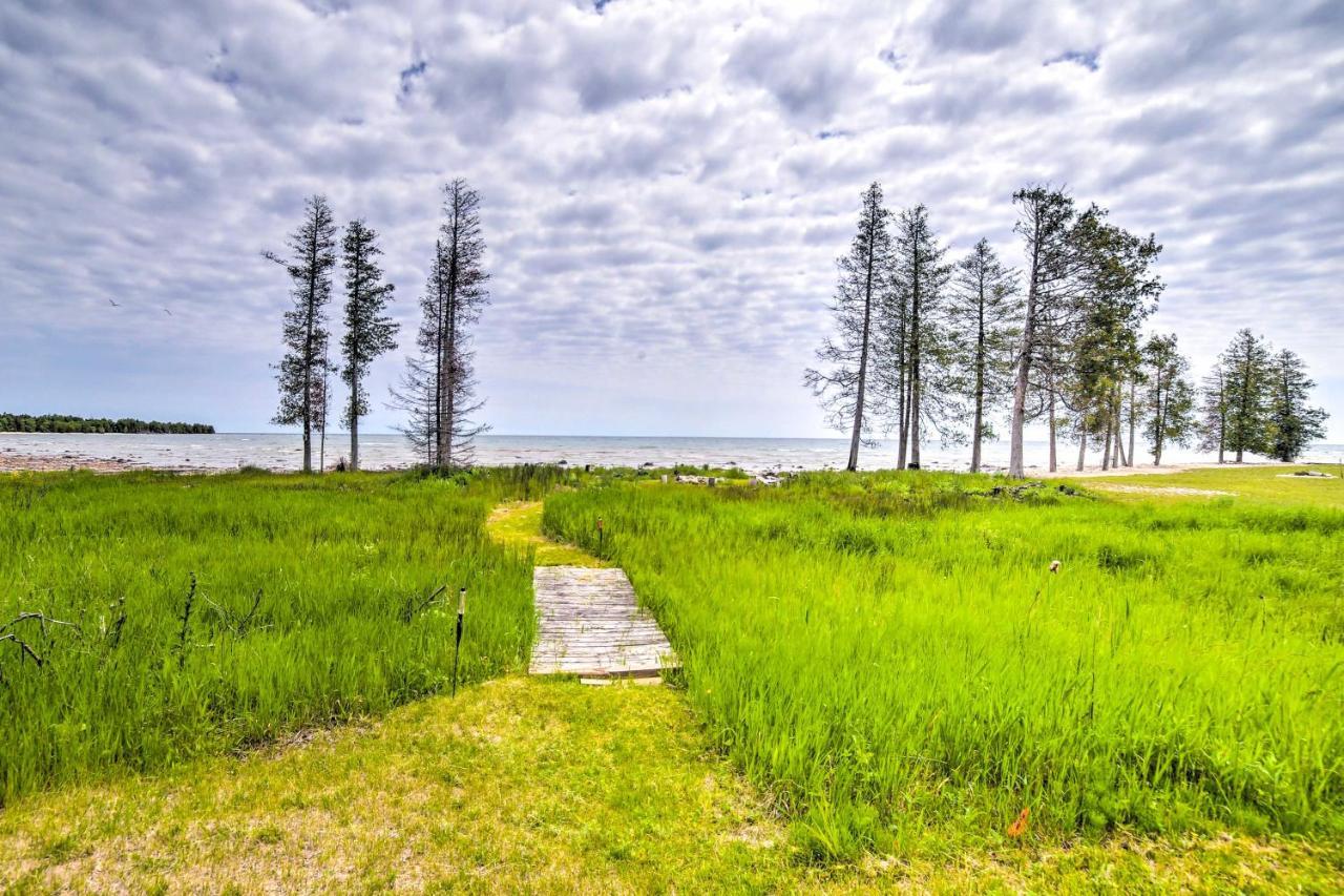 Secluded Lake Michigan Home Private Fire Pit Manistique Bagian luar foto