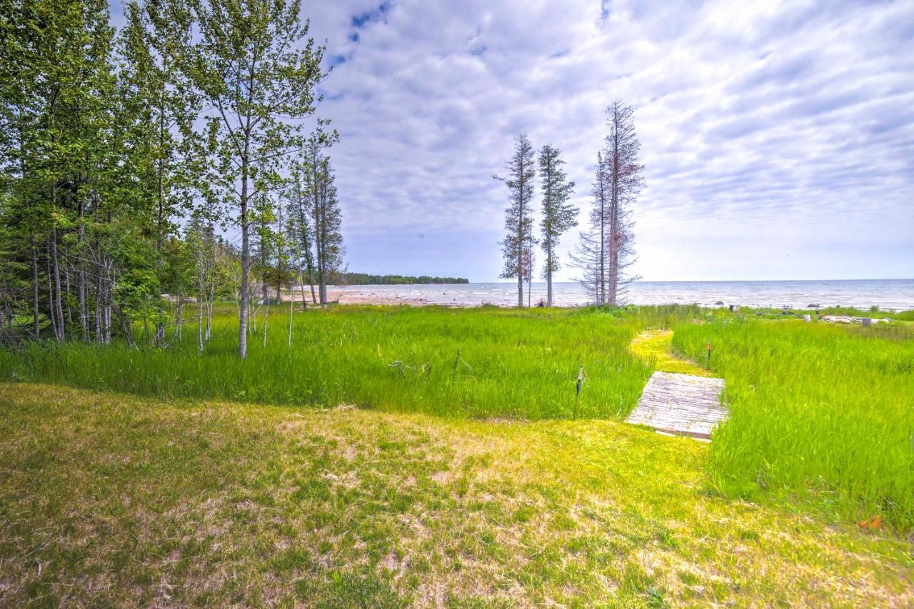 Secluded Lake Michigan Home Private Fire Pit Manistique Bagian luar foto