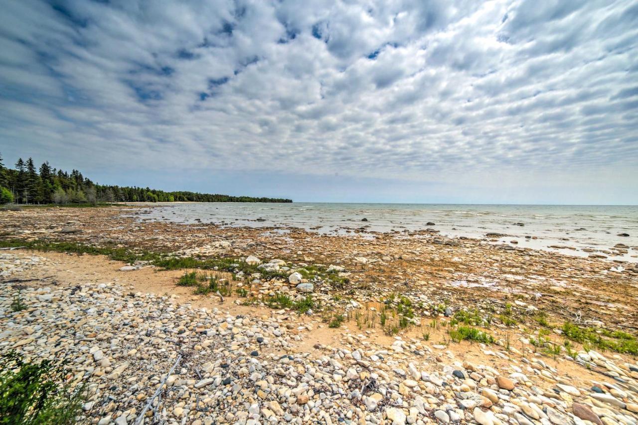 Secluded Lake Michigan Home Private Fire Pit Manistique Bagian luar foto